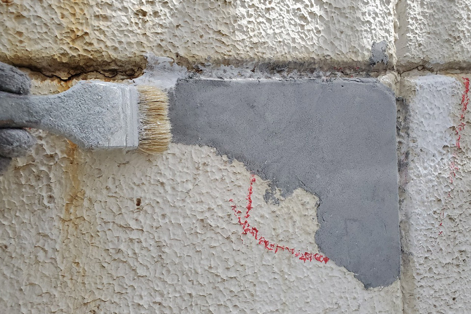 爆裂・欠損部の断面修復